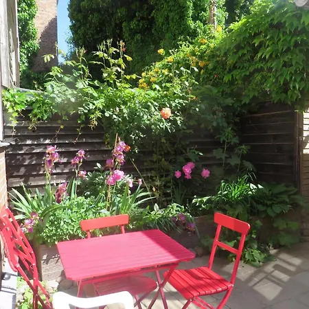 In Mit Terrasse Und Garten Apartment *